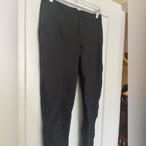 St.John Black Mid-Rise Ankle Cropped Trousers With Side Zipper Detailing 4